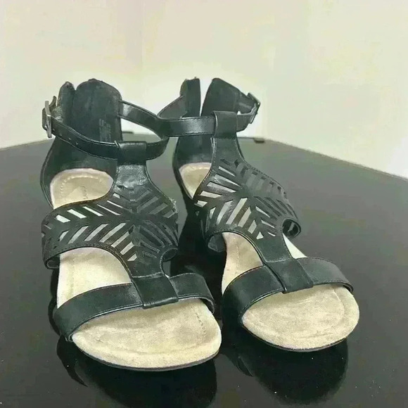 Women’s gladitor sandles - Picture 1 of 5